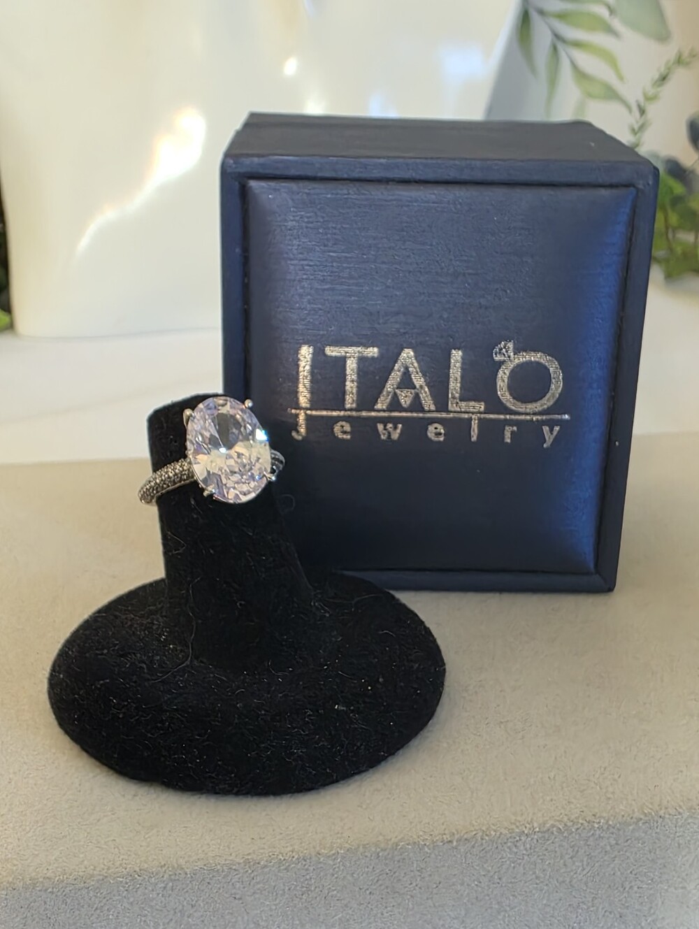 Italo Jewelry 925 Sterling Silver Oval Cut Hidden Halo Ring Size 4